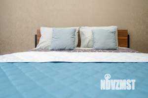 1-к квартира, посуточно, 37м2, 1/17 этаж