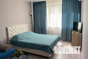 1-к квартира, посуточно, 40м2, 7/18 этаж