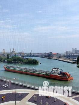 2-к квартира, посуточно, 45м2, 8/32 этаж