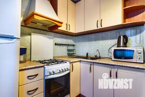 1-к квартира, посуточно, 33м2, 3/5 этаж