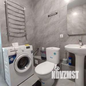 1-к квартира, посуточно, 40м2, 15/18 этаж