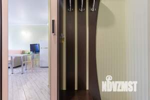 Студия квартира, посуточно, 32м2, 3/23 этаж