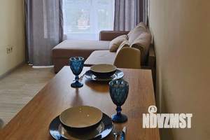 1-к квартира, посуточно, 42м2, 1/1 этаж