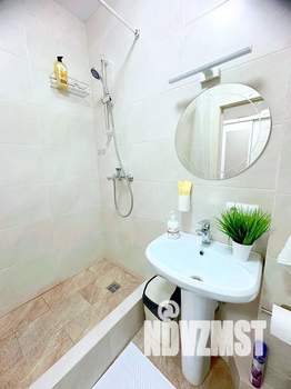 Студия квартира, посуточно, 25м2, 15/24 этаж