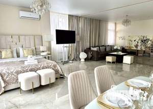 Студия квартира, посуточно, 65м2, 15/16 этаж