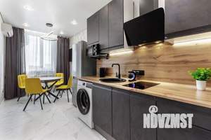 1-к квартира, посуточно, 40м2, 20/25 этаж