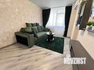 1-к квартира, посуточно, 40м2, 18/19 этаж