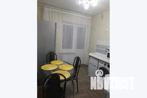 1-к квартира, посуточно, 40м2, 8/25 этаж