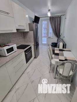 1-к квартира, посуточно, 41м2, 6/25 этаж