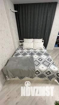 Студия квартира, посуточно, 32м2, 4/25 этаж