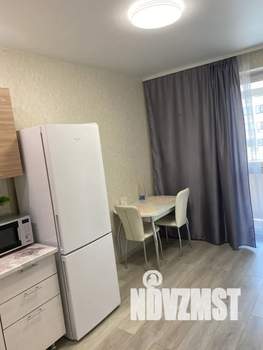 1-к квартира, посуточно, 41м2, 15/23 этаж