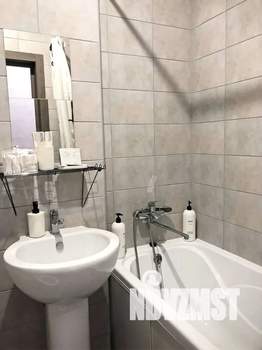Студия квартира, посуточно, 28м2, 13/18 этаж