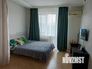 1-к квартира, посуточно, 36м2, 7/10 этаж