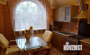 3-к квартира, на длительный срок, 110м2, 3/3 этаж