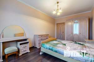 2-к квартира, посуточно, 100м2, 1/1 этаж