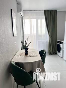 1-к квартира, посуточно, 38м2, 20/24 этаж