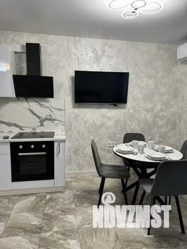 1-к квартира, посуточно, 38м2, 7/18 этаж