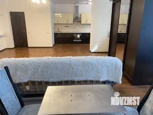 Студия квартира, на длительный срок, 65м2, 7/25 этаж