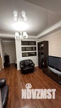Студия квартира, посуточно, 40м2, 3/22 этаж