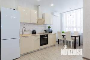 2-к квартира, посуточно, 39м2, 10/25 этаж