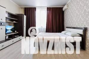 1-к квартира, посуточно, 42м2, 6/18 этаж