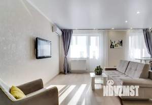 Студия квартира, посуточно, 56м2, 17/25 этаж