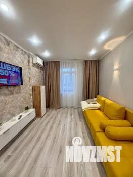 1-к квартира, посуточно, 38м2, 2/9 этаж