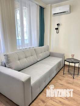 Студия квартира, посуточно, 35м2, 4/18 этаж