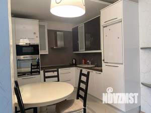 3-к квартира, на длительный срок, 90м2, 3/17 этаж