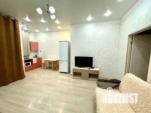 Студия квартира, посуточно, 42м2, 3/15 этаж