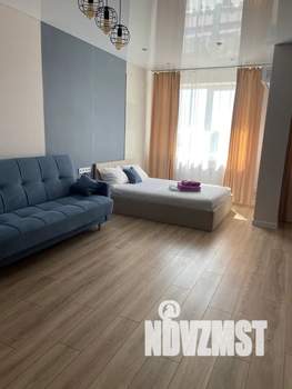 Студия квартира, посуточно, 40м2, 17/24 этаж