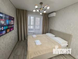 Студия квартира, посуточно, 38м2, 15/25 этаж