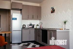 1-к квартира, посуточно, 42м2, 21/25 этаж