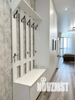 Студия квартира, посуточно, 35м2, 14/25 этаж