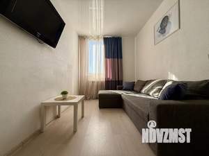 2-к квартира, посуточно, 45м2, 16/32 этаж