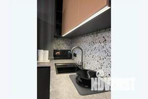 1-к квартира, посуточно, 39м2, 8/18 этаж