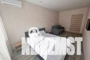 1-к квартира, посуточно, 42м2, 4/25 этаж