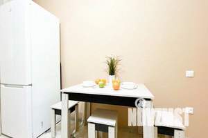 2-к квартира, посуточно, 52м2, 3/25 этаж