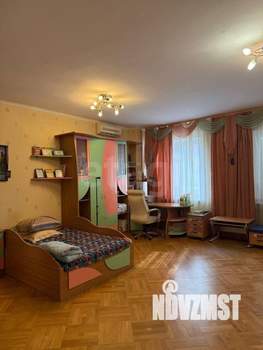 4-к квартира, вторичка, 202м2, 2/10 этаж