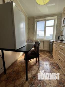 3-к квартира, вторичка, 53м2, 8/9 этаж