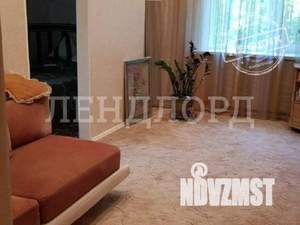 2-к квартира, вторичка, 33м2, 1/3 этаж