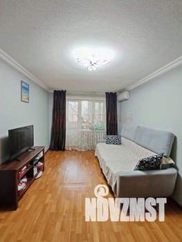 2-к квартира, вторичка, 43м2, 3/5 этаж