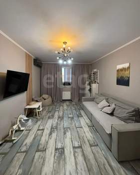 2-к квартира, вторичка, 64м2, 10/18 этаж