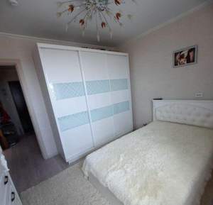 2-к квартира, вторичка, 54м2, 9/18 этаж