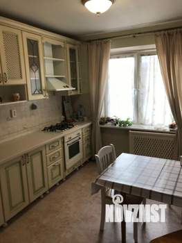 3-к квартира, вторичка, 63м2, 1/10 этаж
