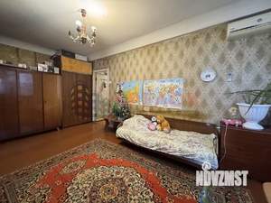 4-к квартира, вторичка, 60м2, 5/5 этаж