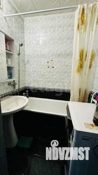 3-к квартира, вторичка, 64м2, 9/9 этаж