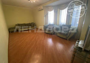 3-к квартира, вторичка, 74м2, 2/5 этаж