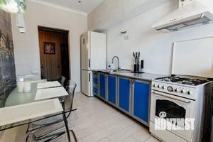 4-к квартира, вторичка, 170м2, 4/5 этаж