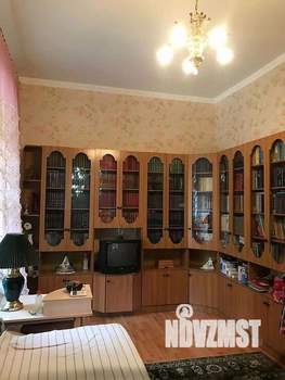 2-к квартира, вторичка, 57м2, 1/4 этаж